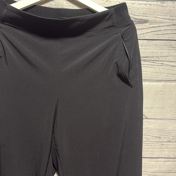 Athleta pull on pants - Picture 2 of 7